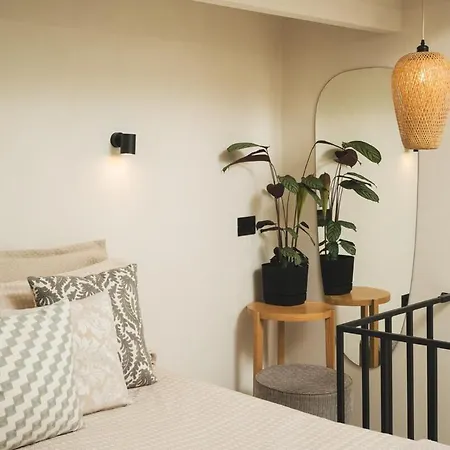 Old Town Apt, Balcony, Brand New, Family, 아파트 *