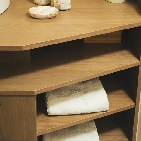 아파트 Old Town Apt, Balcony, Brand New, Family,