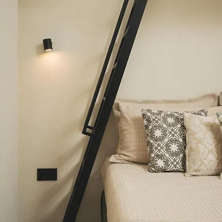 Old Town Apt, Balcony, Brand New, Family, *