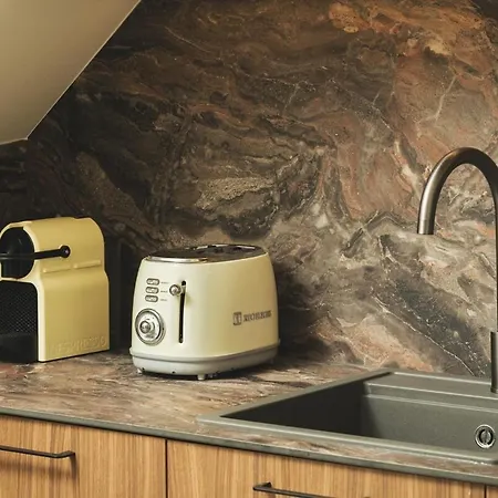 Old Town Apt, Balcony, Brand New, Family, Apartamento