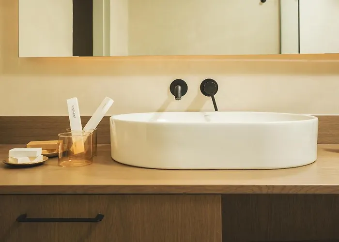 Old Town Apt, Balcony, Brand New, Family, *