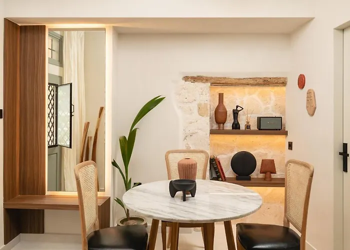 Old Town Apt, Balcony, Brand New, Family, * La Canée